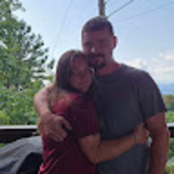 Meet your Posher, Tonya - Picture 1 of 1